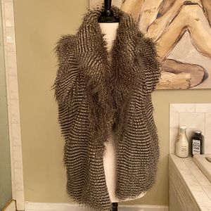 Veond Faux Fur Vest XL (runs a bit small)